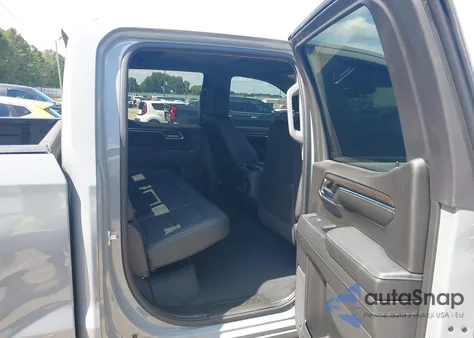 2024 Chevrolet Silverado 1500 4Wd Short Bed Lt Trail Boss z USA, uszkodzony, nr VIN 3GCUDFED8RG424927